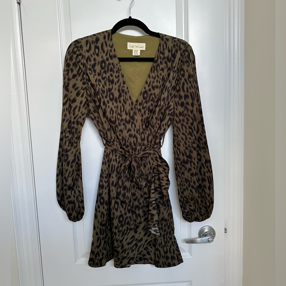 Lost in Lunar - Dress - Tie front - Green/ Dark Brown - Sleeve - Animal Print